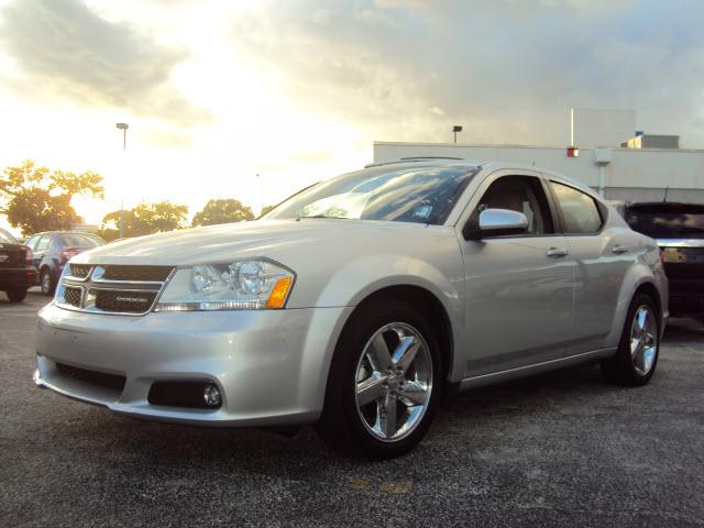Dodge Avenger 2011 photo 1