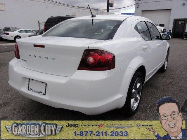 Dodge Avenger 2011 photo 1
