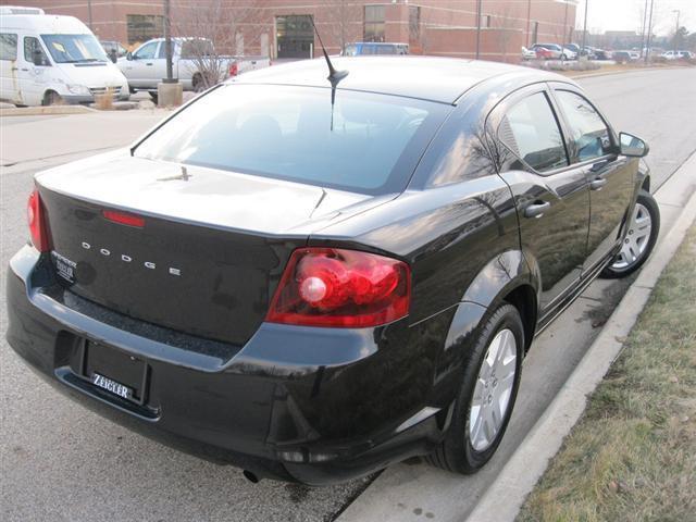 Dodge Avenger 2011 photo 4