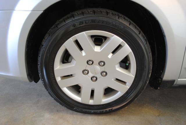 Dodge Avenger 2011 photo 4