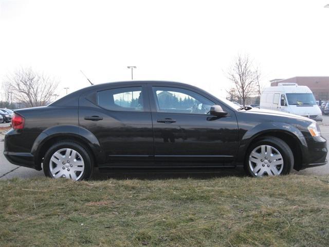 Dodge Avenger 2011 photo 5