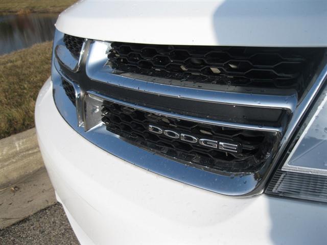 Dodge Avenger 2011 photo 4