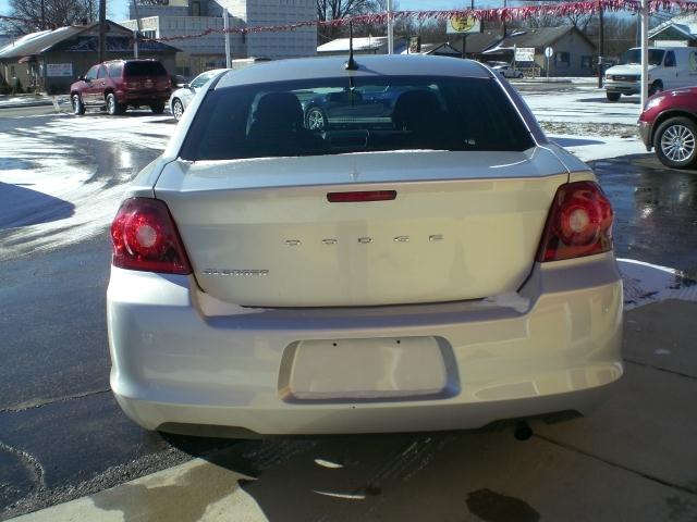 Dodge Avenger W/appearance Pkg Sedan