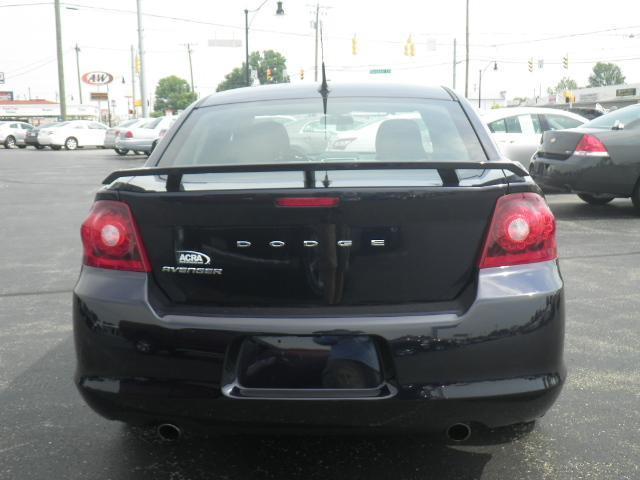 Dodge Avenger 2011 photo 3