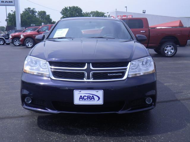 Dodge Avenger 2011 photo 4