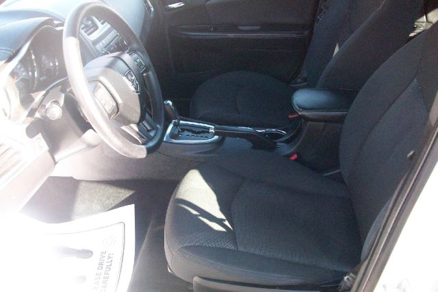 Dodge Avenger 2012 photo 3