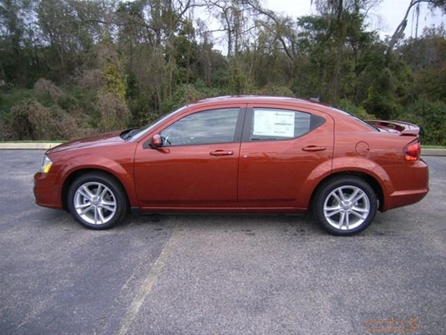 Dodge Avenger eL Minivan 4D Unspecified