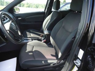 Dodge Avenger Base Sedan