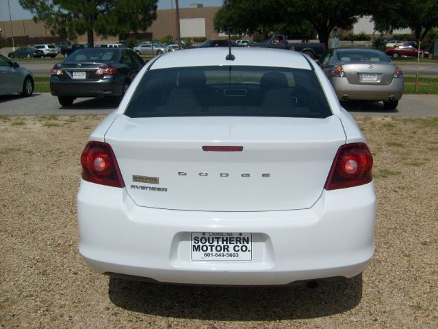 Dodge Avenger 2012 photo 2