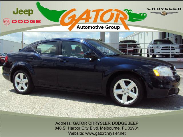 Dodge Avenger XS LL Bean Sedan
