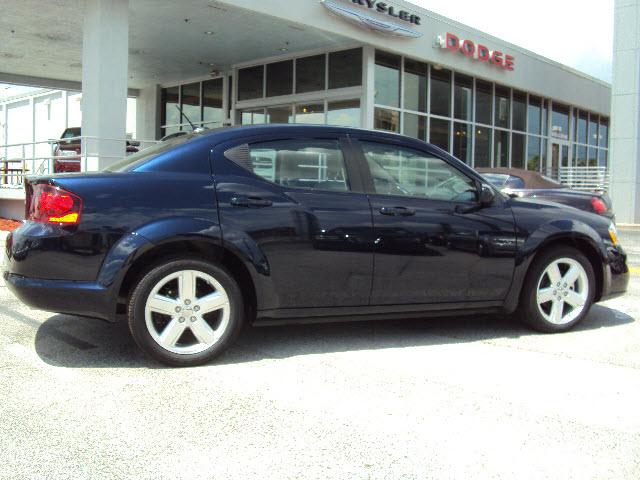 Dodge Avenger 2012 photo 2