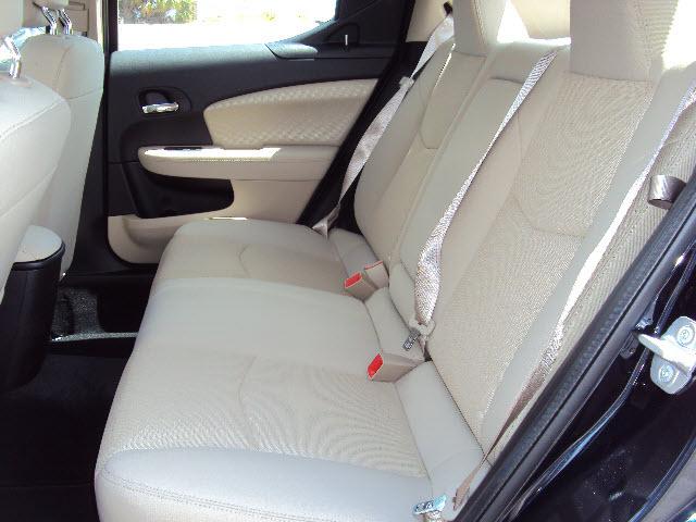 Dodge Avenger 2012 photo 4