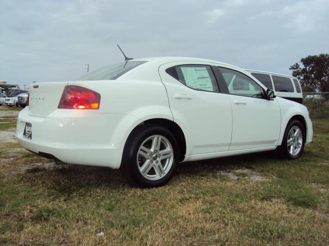 Dodge Avenger 2012 photo 2