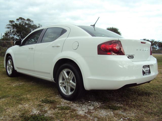 Dodge Avenger 2012 photo 3