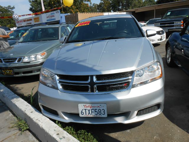 Dodge Avenger 2012 photo 3