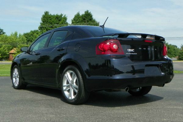 Dodge Avenger 2012 photo 2