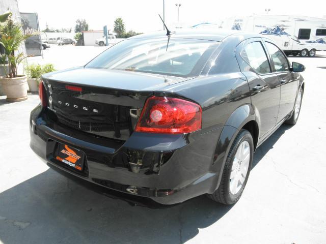 Dodge Avenger 2012 photo 2