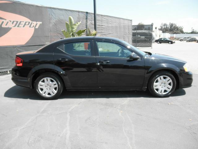 Dodge Avenger 2012 photo 3