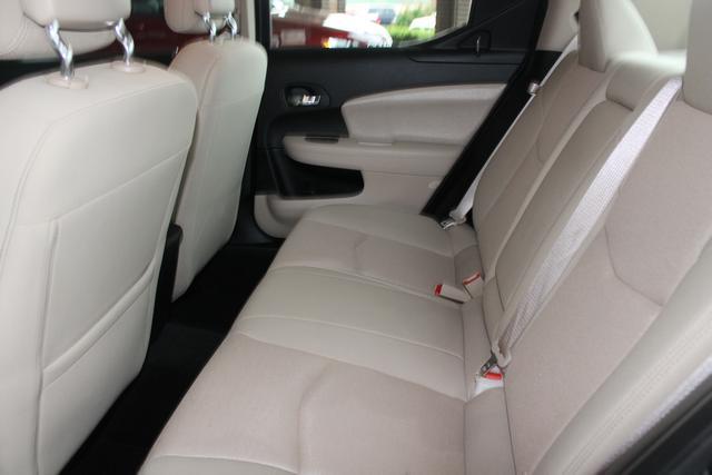 Dodge Avenger 2012 photo 14