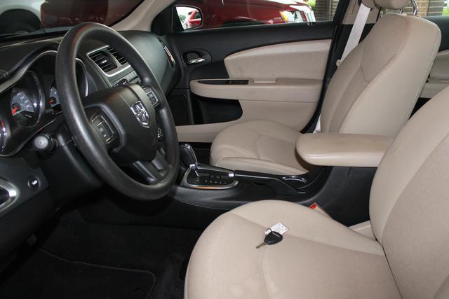 Dodge Avenger 2012 photo 3