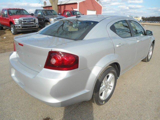 Dodge Avenger 2012 photo 3