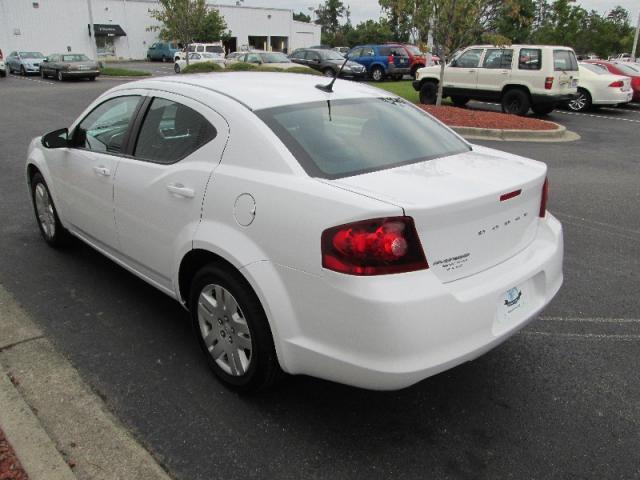 Dodge Avenger 2013 photo 1