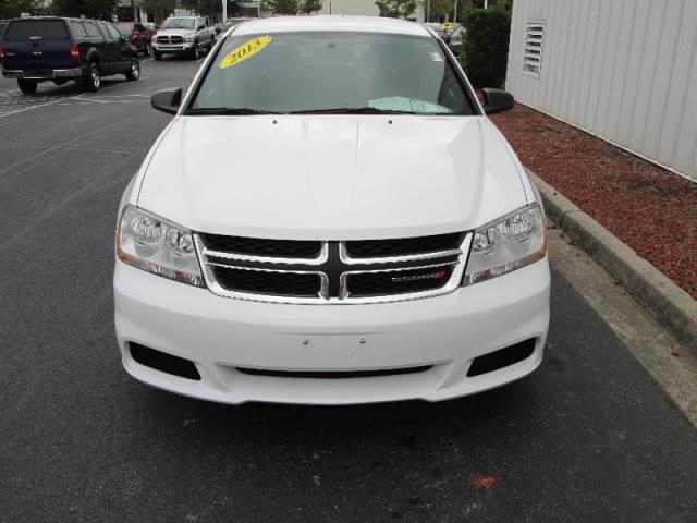 Dodge Avenger 2013 photo 3