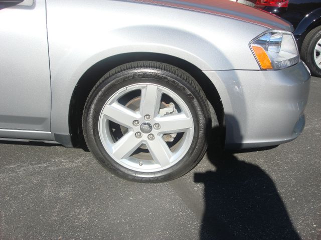 Dodge Avenger 2013 photo 2