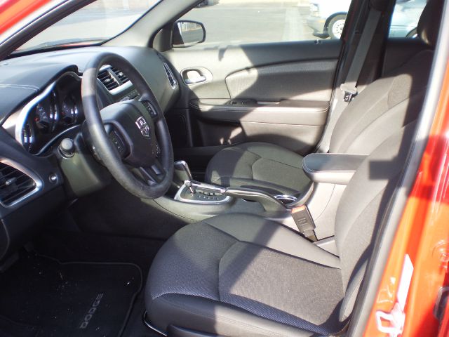 Dodge Avenger 2013 photo 2