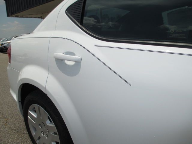 Dodge Avenger 2014 photo 3
