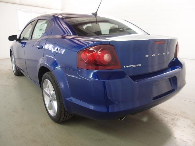 Dodge Avenger 2014 photo 2