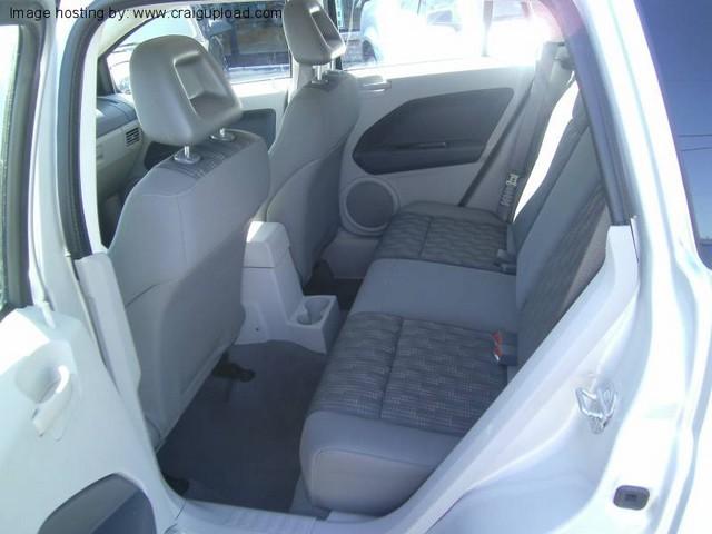 Dodge Caliber SE Hatchback