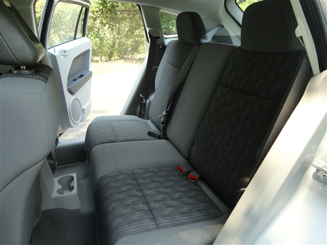 Dodge Caliber 2007 photo 13