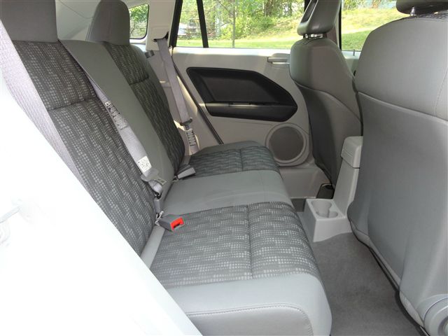 Dodge Caliber 2007 photo 2