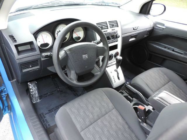 Dodge Caliber 2008 photo 2