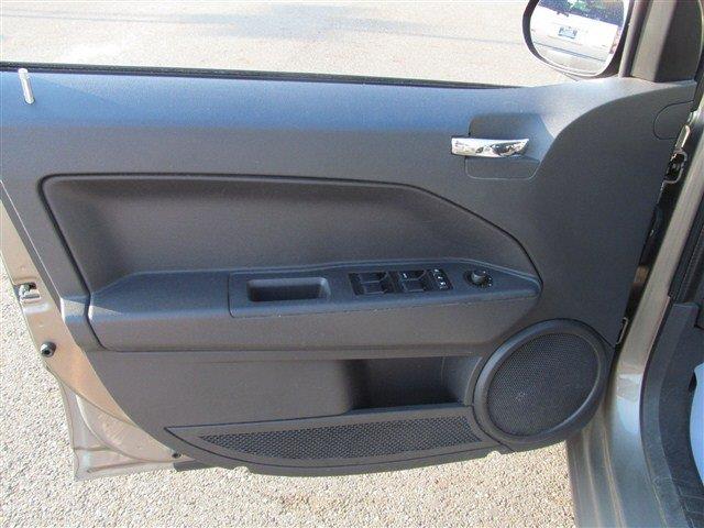 Dodge Caliber 2008 photo 3