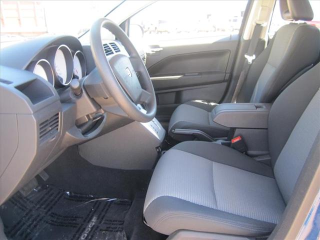 Dodge Caliber 2009 photo 3