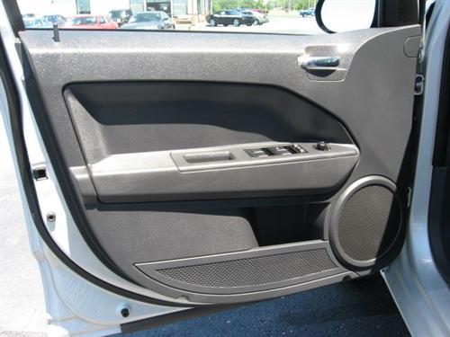 Dodge Caliber 2009 photo 4