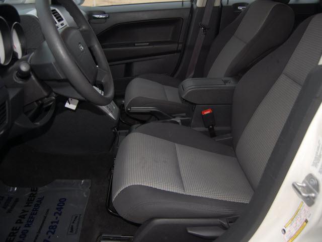 Dodge Caliber 2009 photo 3