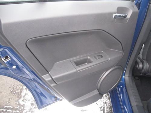 Dodge Caliber 2009 photo 4