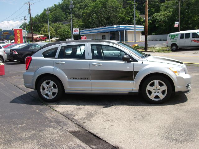 Dodge Caliber 2009 photo 2