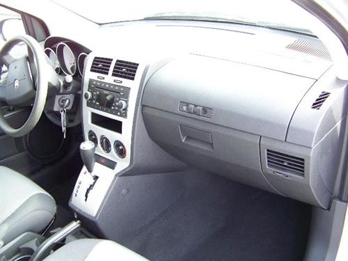 Dodge Caliber 2009 photo 2