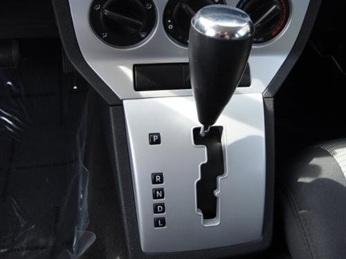 Dodge Caliber 2009 photo 3