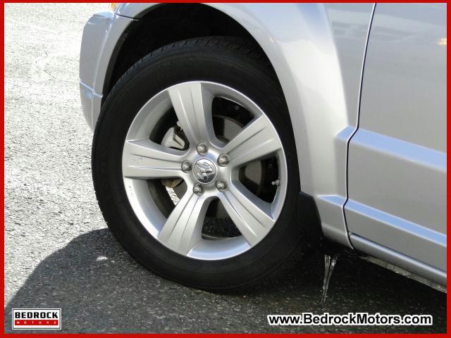 Dodge Caliber 2010 photo 3