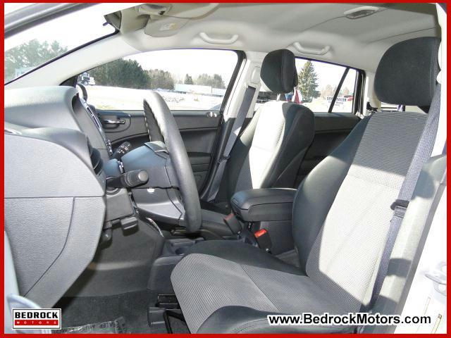 Dodge Caliber 2010 photo 4