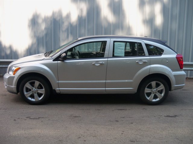 Dodge Caliber 2010 photo 3