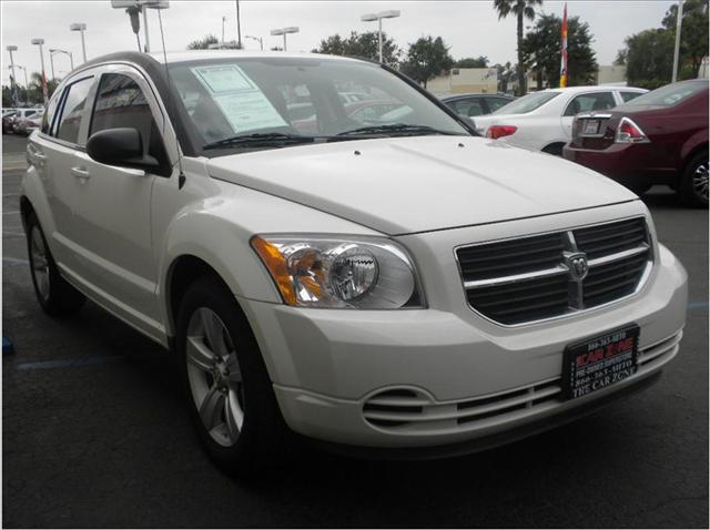 Dodge Caliber 2010 photo 3
