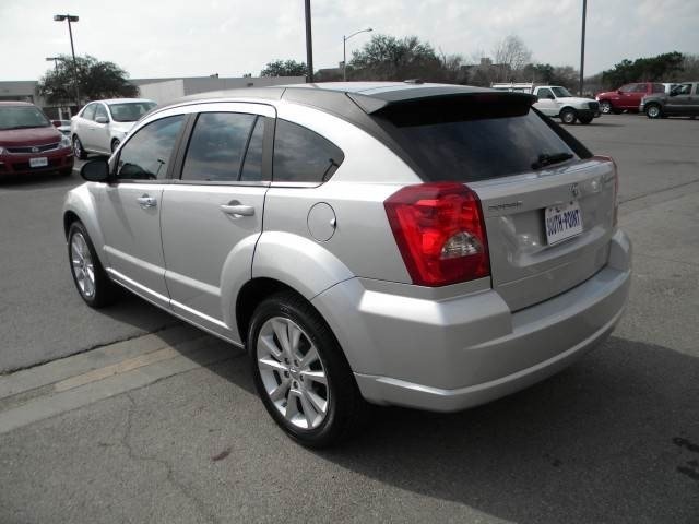 Dodge Caliber 2010 photo 3