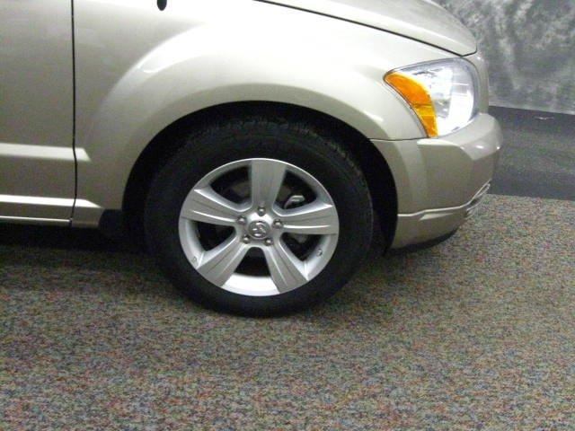 Dodge Caliber 2010 photo 3