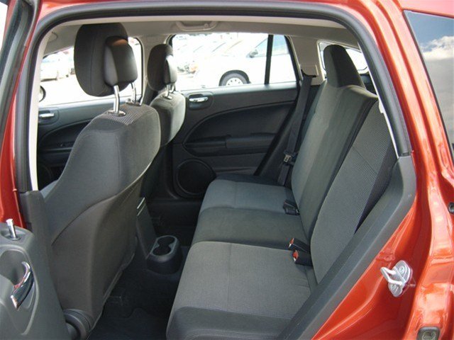 Dodge Caliber 2010 photo 5
